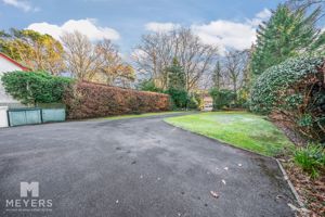 Driveway - click for photo gallery